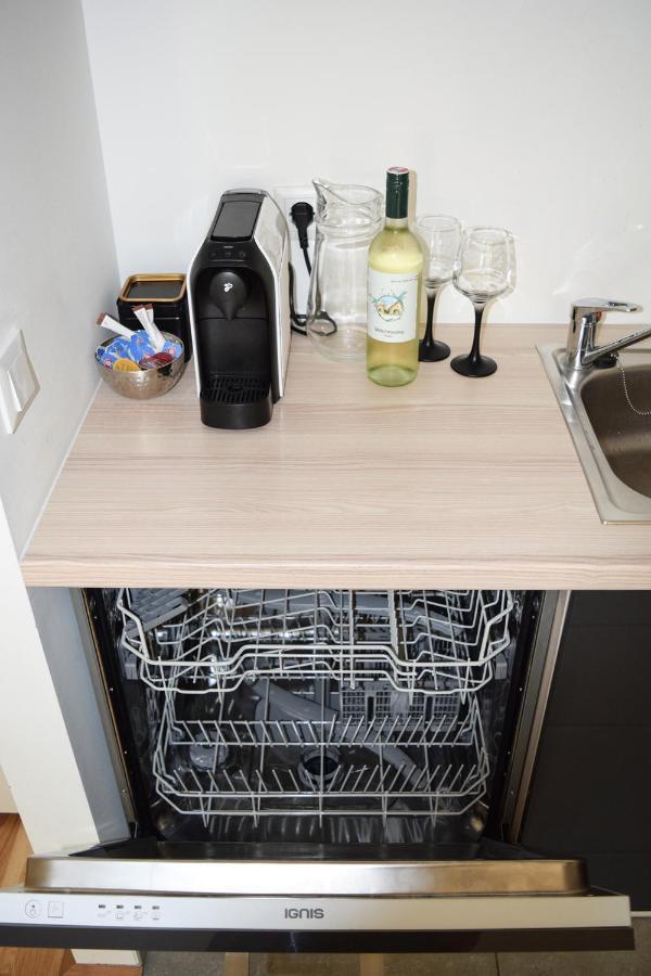 Apartament Cosy New 3min To Vic/uno-city And Danube